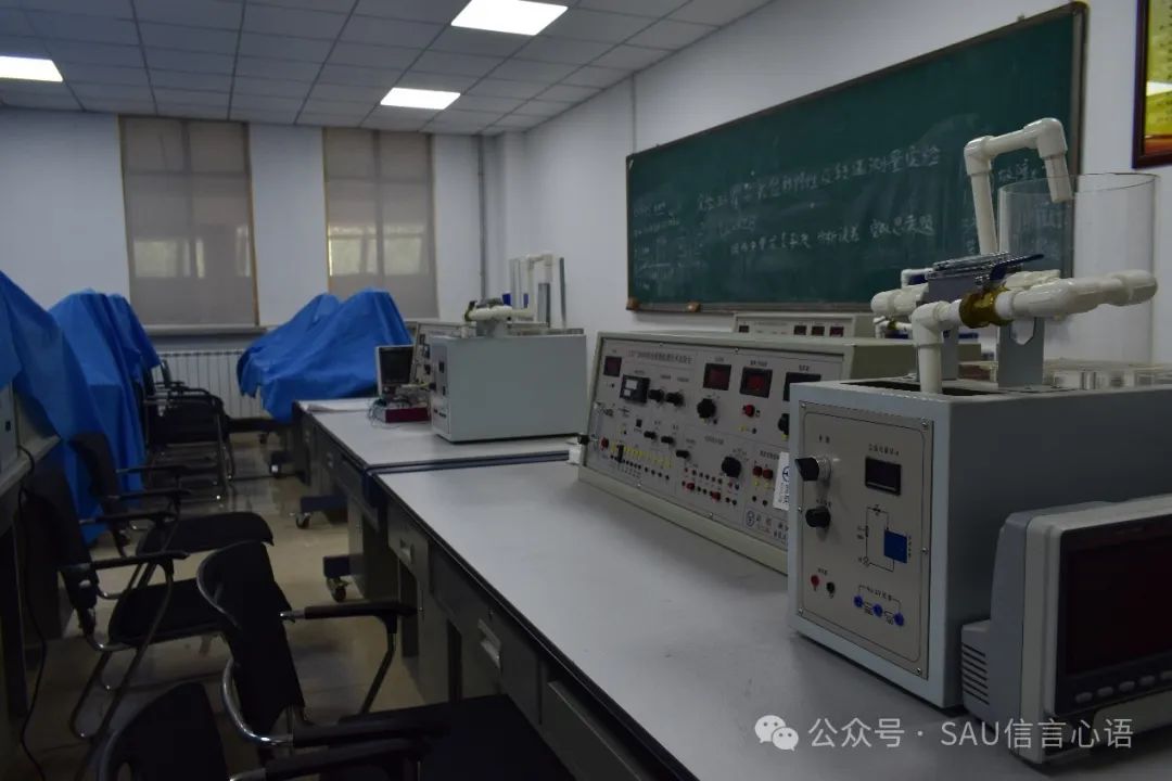 11EC8